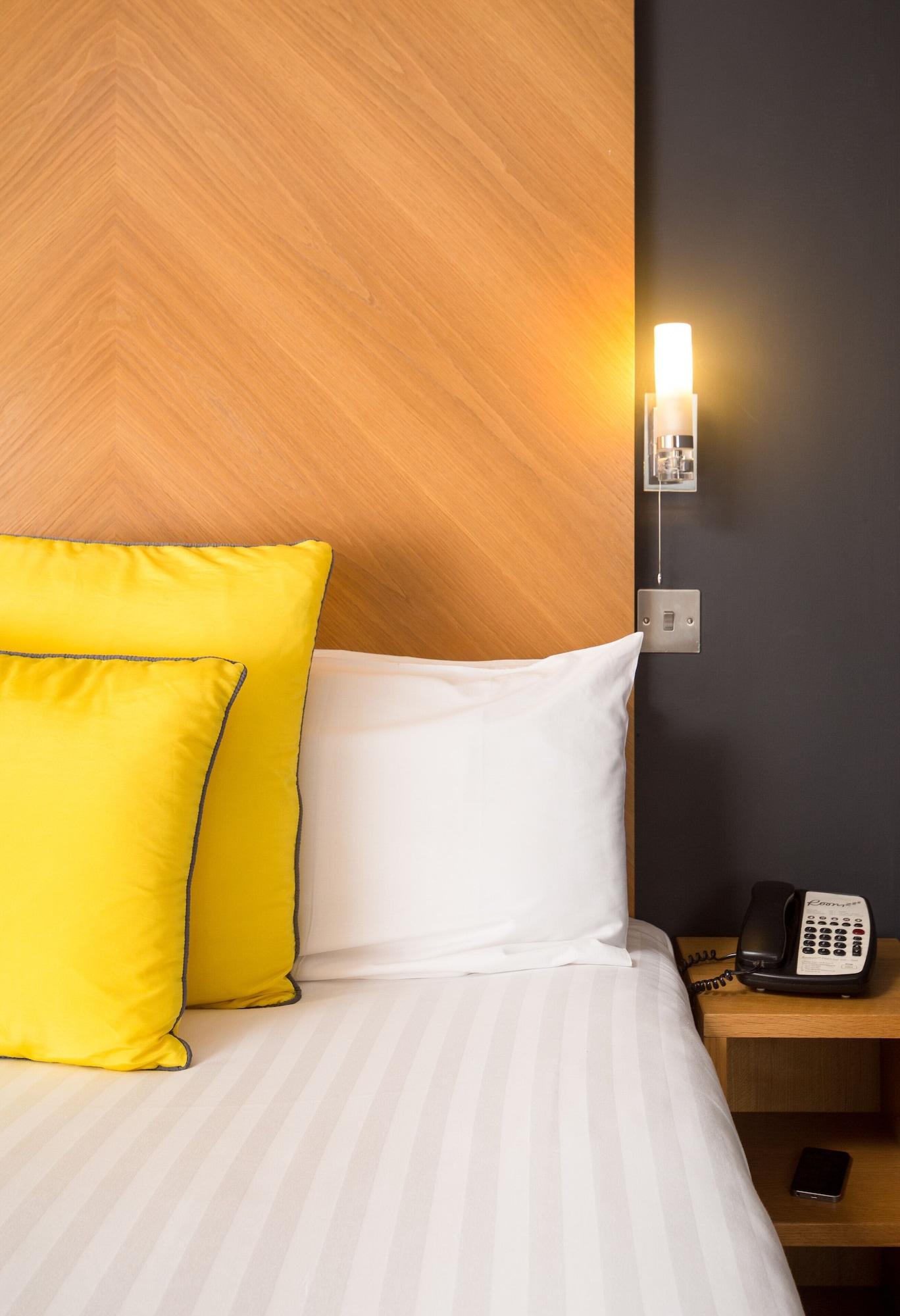 Roomzzz Leeds City West מראה חיצוני תמונה