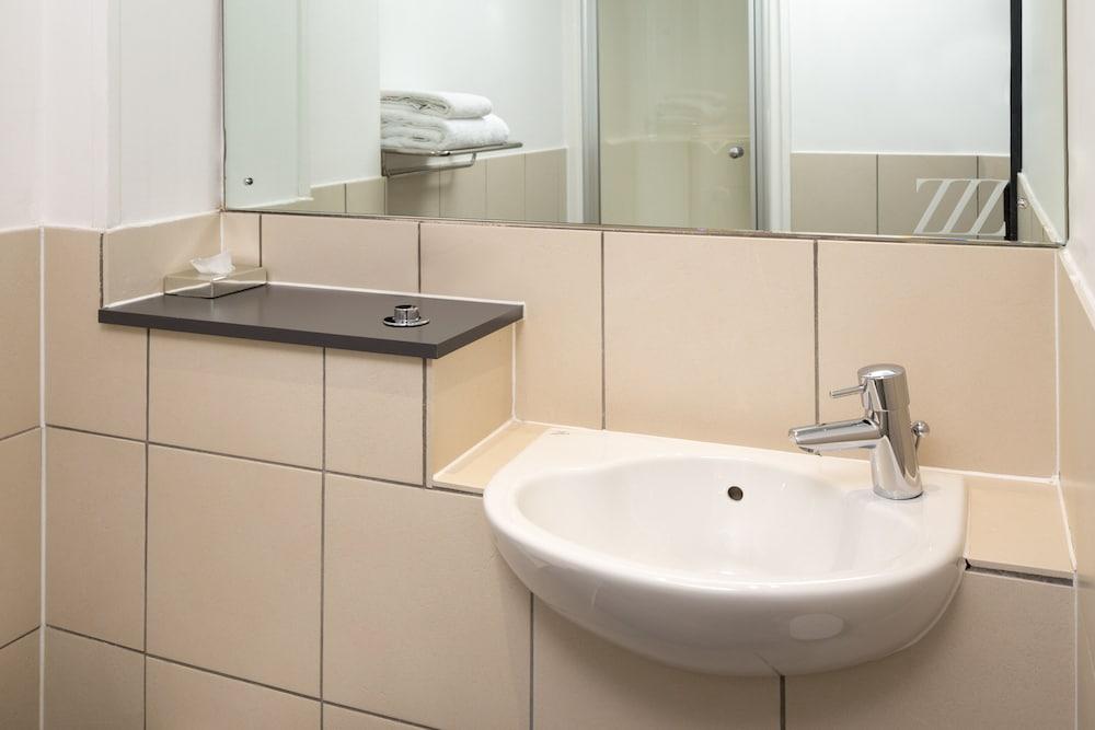 Roomzzz Leeds City West מראה חיצוני תמונה