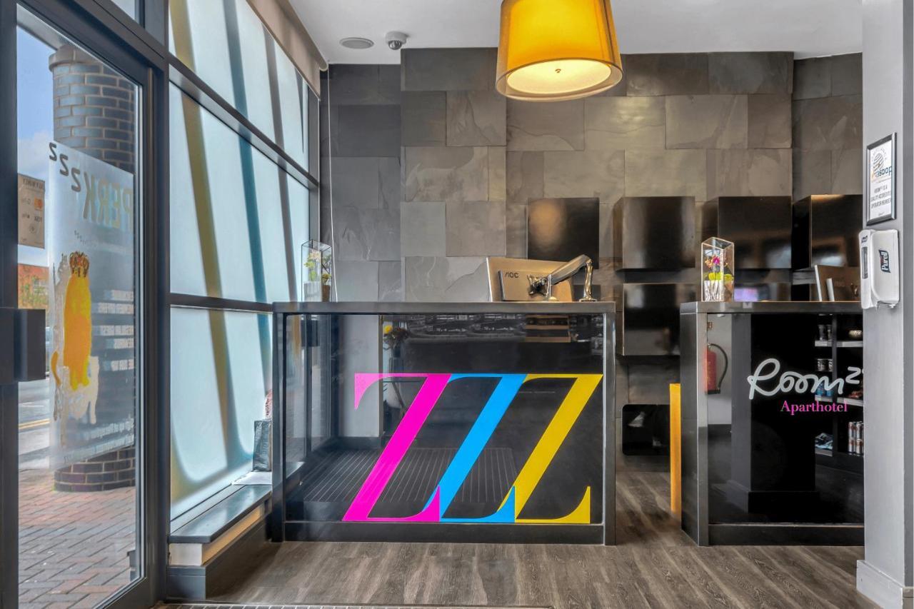 Roomzzz Leeds City West מראה חיצוני תמונה
