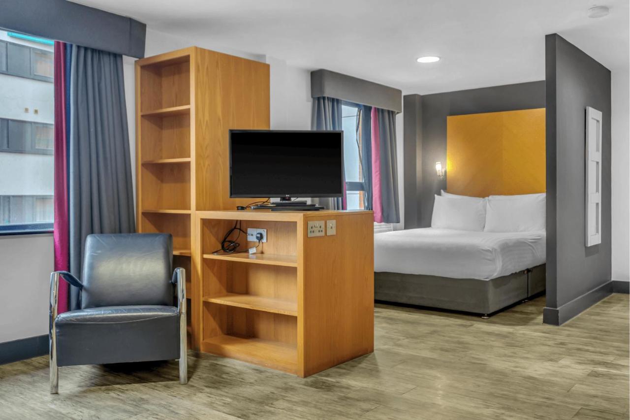 Roomzzz Leeds City West מראה חיצוני תמונה