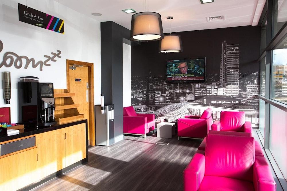 Roomzzz Leeds City West מראה חיצוני תמונה
