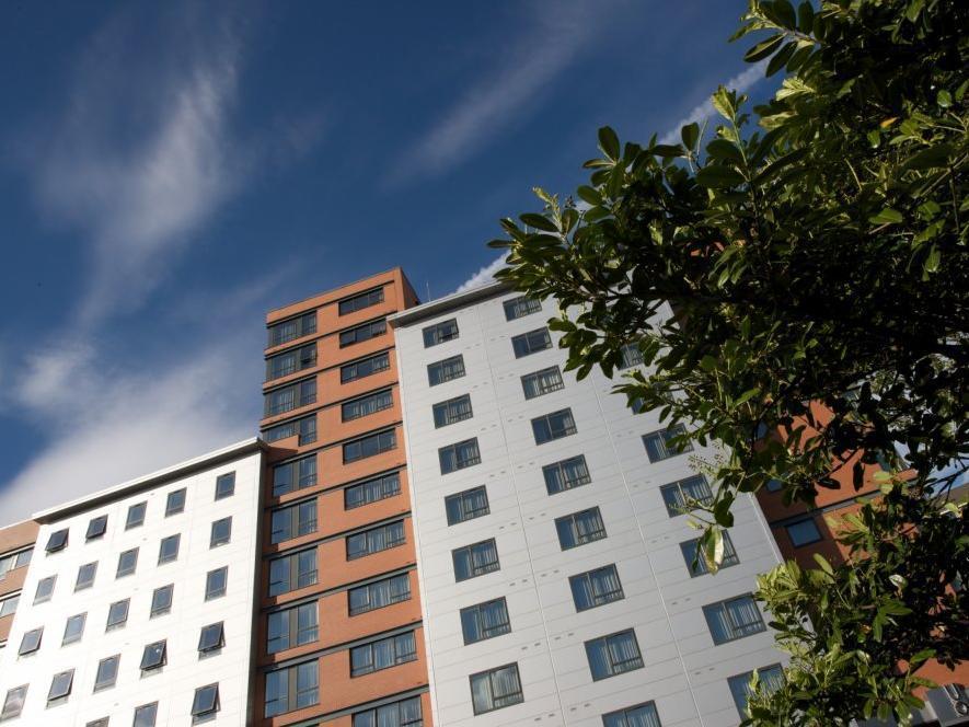 Roomzzz Leeds City West מראה חיצוני תמונה